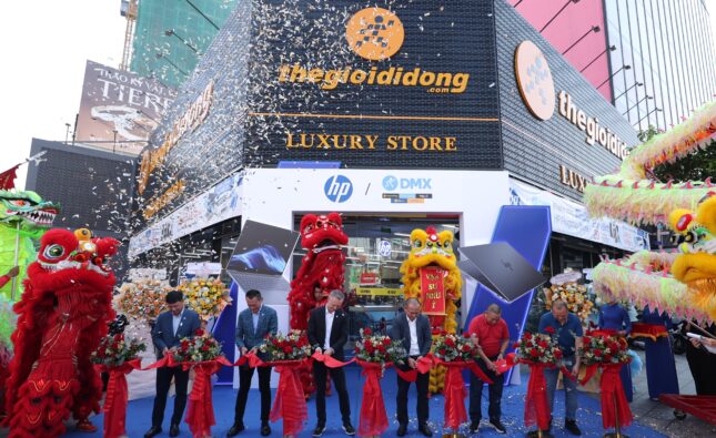 Điện máy Xanh và HP mở rộng mô hình shop-in-shop, thêm điểm trải nghiệm HP tại TP.HCM