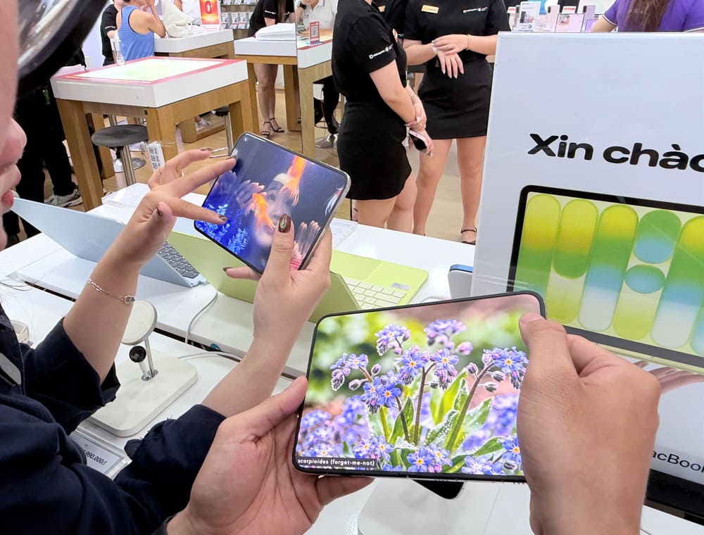 Di Động Việt mở bán iPhone Duo, ưu đãi đến 9,5 triệu đồng
