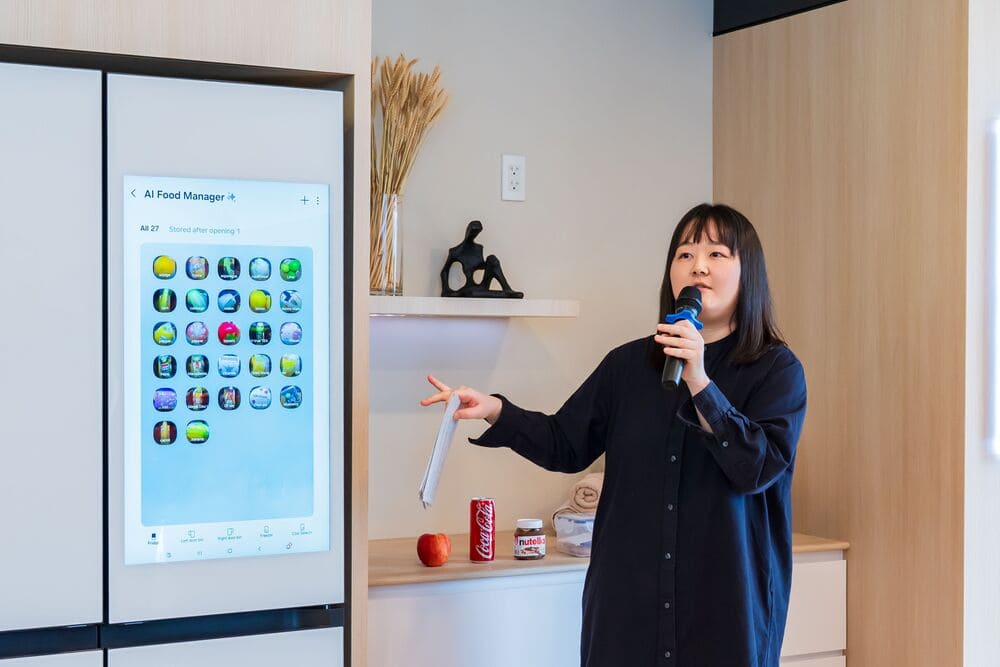 Tủ lạnh Samsung có thể gợi ý món ăn từ thực phẩm sẵn có, điều hòa tự điều chỉnh theo giấc ngủ