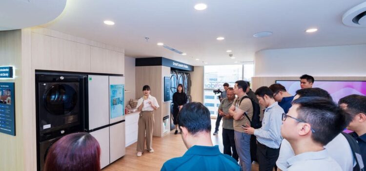 Tủ lạnh Samsung có thể gợi ý món ăn từ thực phẩm sẵn có, điều hòa tự điều chỉnh theo giấc ngủ
